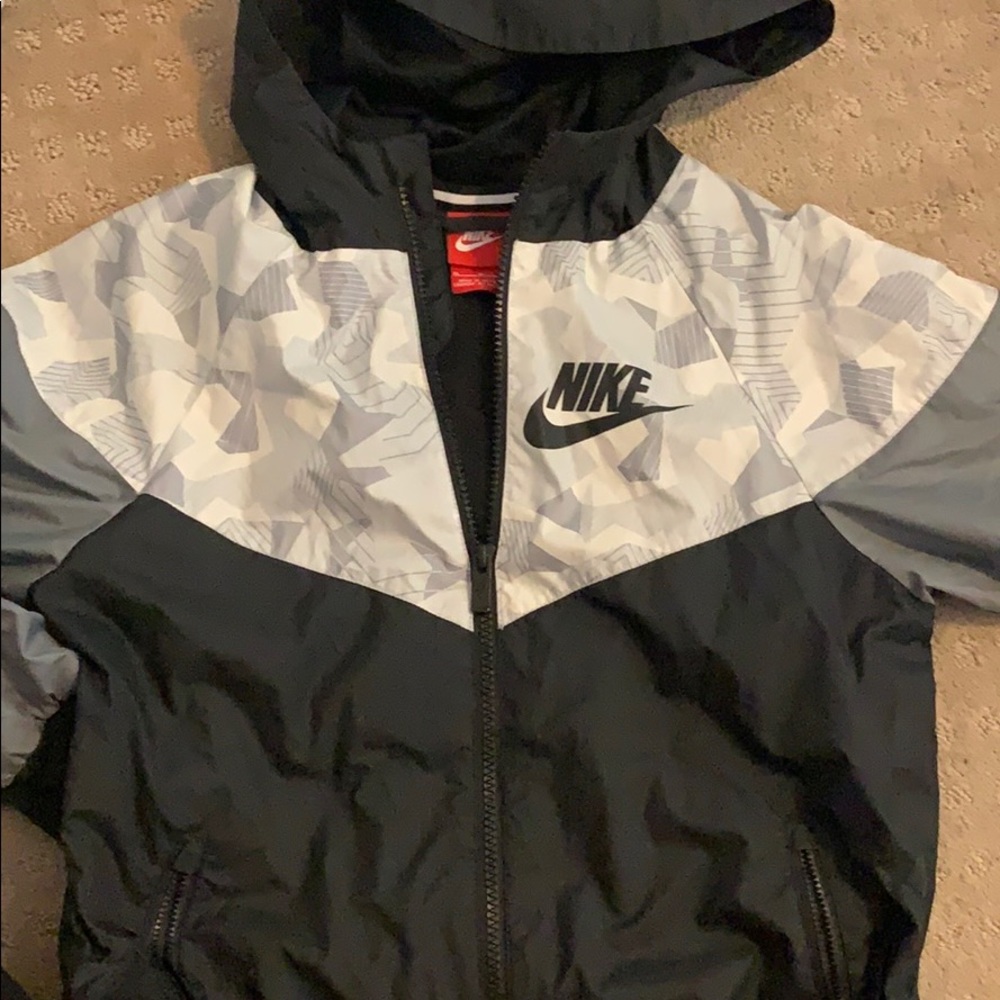 Nike windbreaker